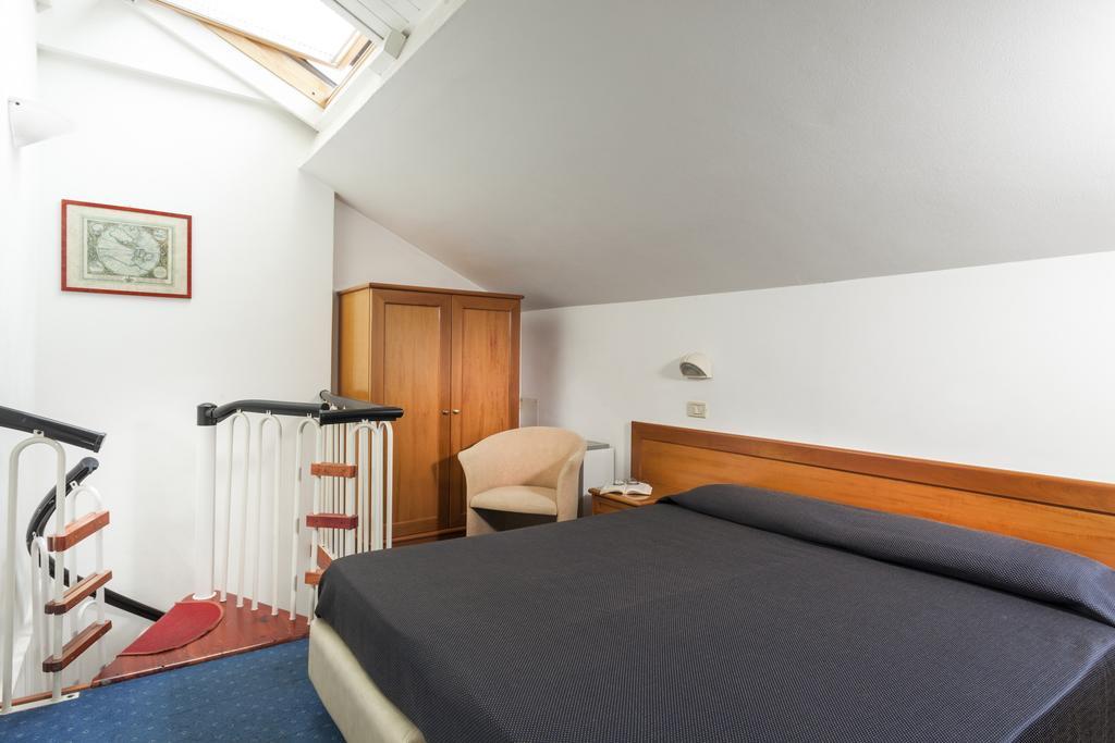 Residenza Villa Lidia 리치오네 외부 사진